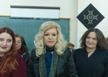 Οι Σπουδαστές του Τμήματος “Στέλεχος Δημοσίων Σχέσεων και Επικοινωνίας” του ΔΙΕΚ Πτολεμαΐδας έκοψαν την παραδοσιακή Βασιλόπιτα (ρεπορτάζ της Κούλας Πουλασιχίδου)