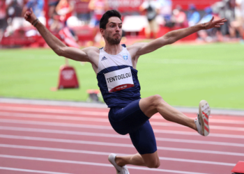 «Ιπτάμενος» ο Τεντόγλου, πέτυχε κορυφαία επίδοση στον κόσμο φέτος με 8,40 μέτρα στο μήκος