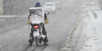 Κακοκαιρία Μπάρμπαρα: Πνίγεται στο χιόνι η Β. Εύβοια - Στο έλεος του χιονιά πολλά χωριά