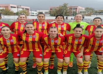 Ποδόσφαιρο Γυναικών: Ξέσπασε η Καστοριά- Ρεπό είχαν οι Σειρήνες