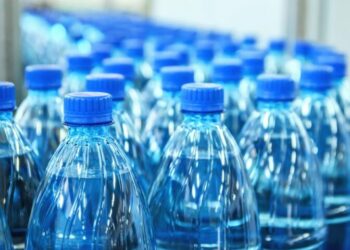 Εμφιάλωση νερού: Λουκέτο για την «Άθως» στη Χαλκιδική και τη «Σαμαρίνα» στα Γρεβενά