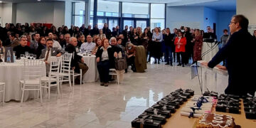 Πανεπιστήμιο Δυτικής Μακεδονίας: Κοπή πρωτοχρονιάτικης πίτας και απονομή τιμητικών πλακετών και διακρίσεων