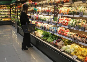 Σούπερ μάρκετ: Πώς διαμορφώθηκαν οι τιμές στα ράφια – Σε ποια προϊόντα αυξήθηκαν και σε ποια μειώθηκαν [Πίνακες]