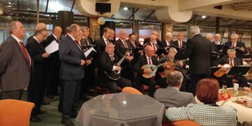 Πτολεμαΐδα: Με μουσική και βραβεύσεις χορωδών έγινε η εκδήλωση κοπής βασιλόπιτας των Τροβαδούρων (φωτο-video)