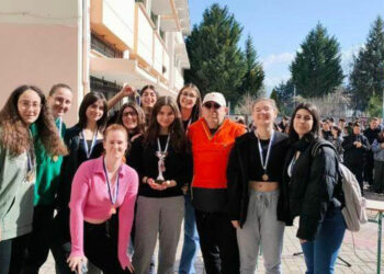 1ο ΓΕΛ Πτολεμαΐδας: Πρωταθλήτριες Δυτικής Μακεδονίας οι μαθήτριες της ομάδας μπάσκετ του σχολείου