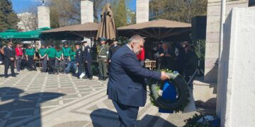 Πτολεμαΐδα: Εορτασμός 25ης Μαρτίου- Η κατάθεση στεφάνων (φώτο-βίντεο)