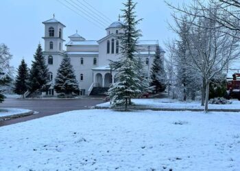 Στα λευκά ξύπνησε η περιοχή – Πανέμορφες εικόνες από την Ασβεστόπετρα