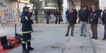 4ο Εσπερινό ΕΠΑΛ Κοζάνης: Μαθητές ενημερώθηκαν για θέματα προστασίας από φωτιά, σεισμό και πλημμύρες