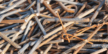 Αγγελία: Ιδιώτης αγοράζει παλιά σίδερα, μέταλλα, συσκευές και αναλαμβάνει καθαρισμούς ταρατσών