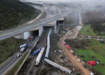 Απολογία σταθμάρχη: "Όφειλα να αναφέρω στον μηχανοδηγό σε ποια γραμμή κινείται αλλά κι εκείνος έπρεπε να με ρωτήσει γιατί"