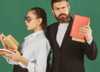 Αστρολογικές Προβλέψεις για όλα τα Ζώδια - Σήμερα 08/03: Κρόνος στους Ιχθύς-Παθήματα και μαθήματα