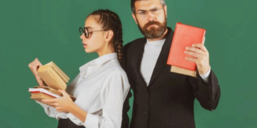 Αστρολογικές Προβλέψεις για όλα τα Ζώδια - Σήμερα 08/03: Κρόνος στους Ιχθύς-Παθήματα και μαθήματα