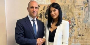 Η συνεργασία Μπογδάνου με Εμφιετζόγλου οδήγησε σε… διαζύγιο με την Λατινοπούλου