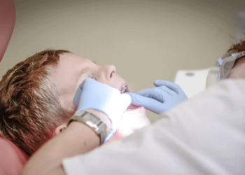 Dentist pass: Μετά το Πάσχα ο δωρεάν οδοντιατρικός έλεγχος σε παιδιά, η αμοιβή των γιατρών