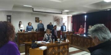 Δημοτικό Συμβούλιο Εορδαίας: Ενός λεπτού σιγή για τα θύματα της τραγωδίας των Τεμπών