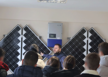 Εκπαιδευτική επίσκεψη του 3ου Γυμνασίου Φλώρινας στο Εκπαιδευτικό Κέντρο ΑΠΕ στον Φιλώτα