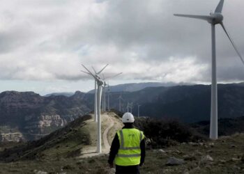 Ένα roadtrip αειφορίας, προσφοράς και αλληλεγγύης στην Ελλάδα- Το φωτοβολταϊκό πάρκο «Βαμβακιές» στην Κοζάνη