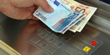 Επιδόματα: Τι πληρώνεται από τον e-ΕΦΚΑ και τη ΔΥΠΑ έως τις 10 Μαρτίου