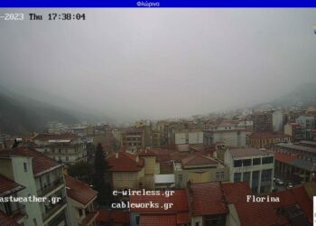 Χιονίζει στην πόλη της Φλώρινας