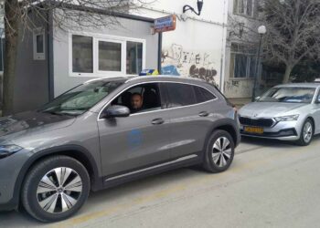 Τα πρώτα ηλεκτρικά ταξί «βολτάρουν» στην Πτολεμαΐδα