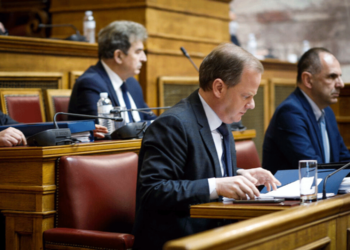 Καραμανλής: Παραιτήθηκα γιατί στον τομέα εποπτείας μου συνέβη μια τραγωδία - Δείτε live