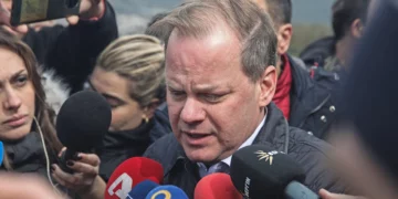 Παραιτήθηκε ο Κώστας Καραμανλής – «Ως ελάχιστη ένδειξη σεβασμού στη μνήμη των θυμάτων»