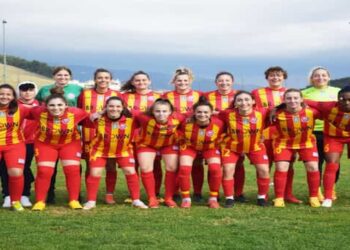 Ποδόσφαιρο Γυναικών: Η Μπόζιαρη στέλνει  τις Σειρήνες στην Α΄ Εθνική- Τρελό πανηγύρι στα Γρεβενά