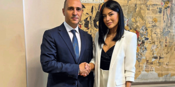 Κωνσταντίνος Μπογδάνος - Αφροδίτη Λατινοπούλου: Το παρασκήνιο και οι βαριές κουβέντες για το «διαζύγιο»