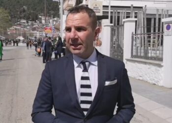 Καστοριά: Καθυστέρησε η παρέλαση γιατί στείλανε την Επιθεώρηση Εργασίας στη Φιλαρμονική! Οργή δημάρχου για την ανώνυμη καταγγελία-video