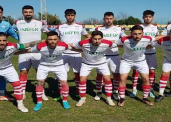 Δείτε τι δήλωσαν με το παιχνίδι στον Σβορώνο ο προπονητής της Κοζάνης Νίκος Μπαδήμας και ο ποδοσφαιριστής της ομάδας Βοριαζίδης