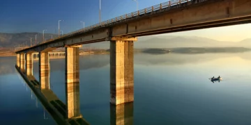 Δεν κλείνει η γέφυρα Σερβίων, προς το παρόν, για τα οχήματα κάτω των 3.5 τόνων – Σοβαρές ενστάσεις από τον επιβλέπoντα μηχανικό του έργου: “Θα προτιμούσα να την κλείσουμε για να κοιμάμαι ήσυχος…”