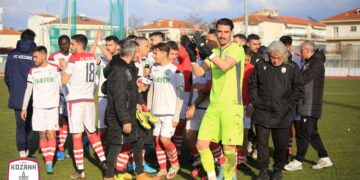 Μόνη της στο δρόμο προς την άνοδο- Με σβηστές μηχανές και εκτελεστή Νιάσε η Κοζάνη στο +14