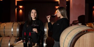 Η Αγγελική Ιατρίδου και η Εμορφίλη Μαυρίδου η ταλαντούχα νέα γενιά για το Κτήμα Άλφα – Οι κόρες των συνιδιοκτητών Άγγελου και του Μάκη