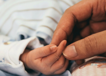 ΟΠΕΚΑ - Α21: Εκατοντάδες χιλιάδες αιτήσεις έχουν υποβληθεί μέχρι σήμερα για το επίδομα παιδιού