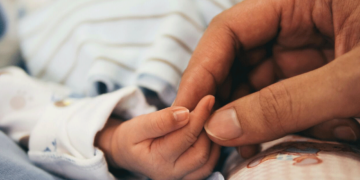 ΟΠΕΚΑ - Α21: Εκατοντάδες χιλιάδες αιτήσεις έχουν υποβληθεί μέχρι σήμερα για το επίδομα παιδιού