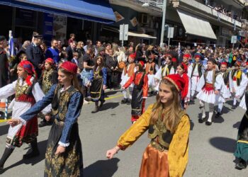 Κοζάνη: Δείτε πολλά φωτογραφικά στιγμιότυπα από την παρέλαση για την Εθνική Επέτειο της 25ης Μαρτίου