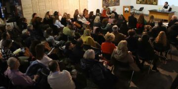 Με επιτυχία πραγματοποιήθηκε η εκδήλωση για την Παγκόσμια Ημέρα Ποίησης από την Παρέμβαση