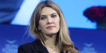 Qatargate: Στη φυλακή για ακόμα δύο μήνες η Εύα Καϊλή