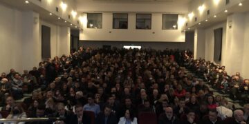 Σέρβια και Βελβεντό αγωνιούν με το βλέμμα στη Γέφυρα- Κατάμεστο το Πολιτιστικό Κέντρο Σερβίων στην ενημερωτική συνάντηση