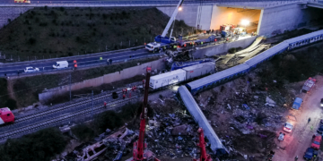 Τραγωδία στα Τέμπη: Ανοίγει ο «ασκός του Αιόλου», έρευνα σε βάθος 15ετίας για συμβάσεις και σιδηροδρομικά δυστυχήματα