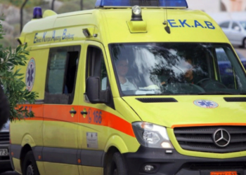 Τραγωδία: Βρέφος ημερών έπεσε από τα χέρια του πατέρα του και σκοτώθηκε