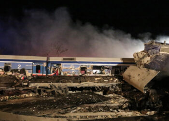 Live Update: Λεπτό προς λεπτό οι εξελίξεις για τη φονική σύγκρουση τρένων στη Λάρισα