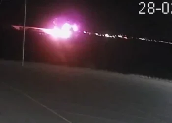 Ντοκουμέντο: Η στιγμή της σύγκρουσης των δύο τρένων στα Τέμπη -VIDEO