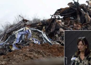 Το αντίο της διευθύντριας του Κέντρου Επιχειρήσεων του ΕΚΑΒ στα θύματα της τραγωδίας στα Τέμπη