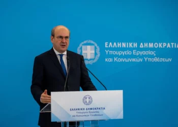 Στα 780 ευρώ ο κατώτατος μισθός -Όλα όσα αλλάζουν από την 1η Απριλίου, ποια επιδόματα αυξάνονται