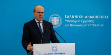 Στα 780 ευρώ ο κατώτατος μισθός -Όλα όσα αλλάζουν από την 1η Απριλίου, ποια επιδόματα αυξάνονται