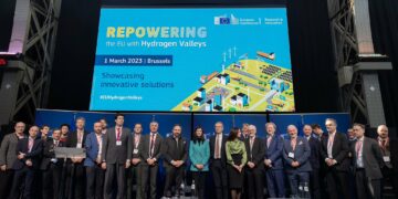 Γιώργος Χατζημαρκάκης: Η Ευρωπαϊκή Επιτροπή και η Ευρωπαϊκή Βιομηχανία Υδρογόνου υπέγραψαν κοινές δράσεις για την προώθηση του Υδρογόνου.