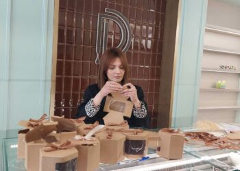 Υπέροχες γευστικές απολαύσεις στο Γλυκοπωλείο “DALLINOS Dolci” της Πτολεμαΐδας! (ρεπορτάζ της Κούλας Πουλασιχίδου )