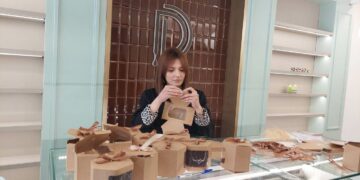 Υπέροχες γευστικές απολαύσεις στο Γλυκοπωλείο “DALLINOS Dolci” της Πτολεμαΐδας! (ρεπορτάζ της Κούλας Πουλασιχίδου )