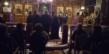 Η Ακολουθία του Νυμφίου σήμερα Μεγάλη Τρίτη στον Ιερό Ναό Αγίου Στεφάνου και Οσίας Παρασκευής Πτολεμαΐδας(της Κούλας Πουλασιχίδου)